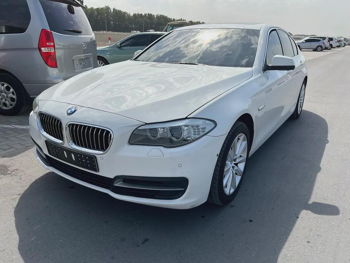 BMW 528i-2-2
