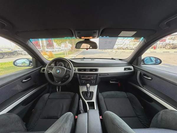 BMW | 323i | 2006 | ONLY | 80622 KM | JAPAN IMPORT | CLEAN TITLE