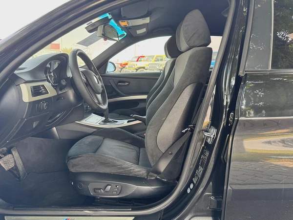 BMW | 323i | 2006 | ONLY | 80622 KM | JAPAN IMPORT | CLEAN TITLE