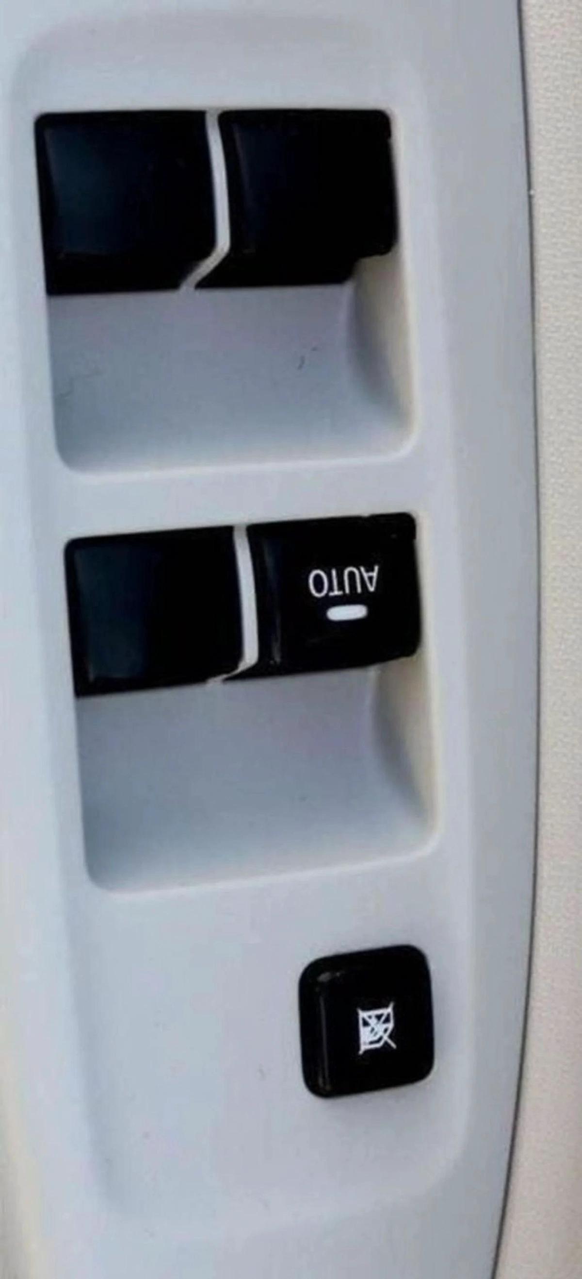 Used Mitsubishi Attrage 2022-8-8