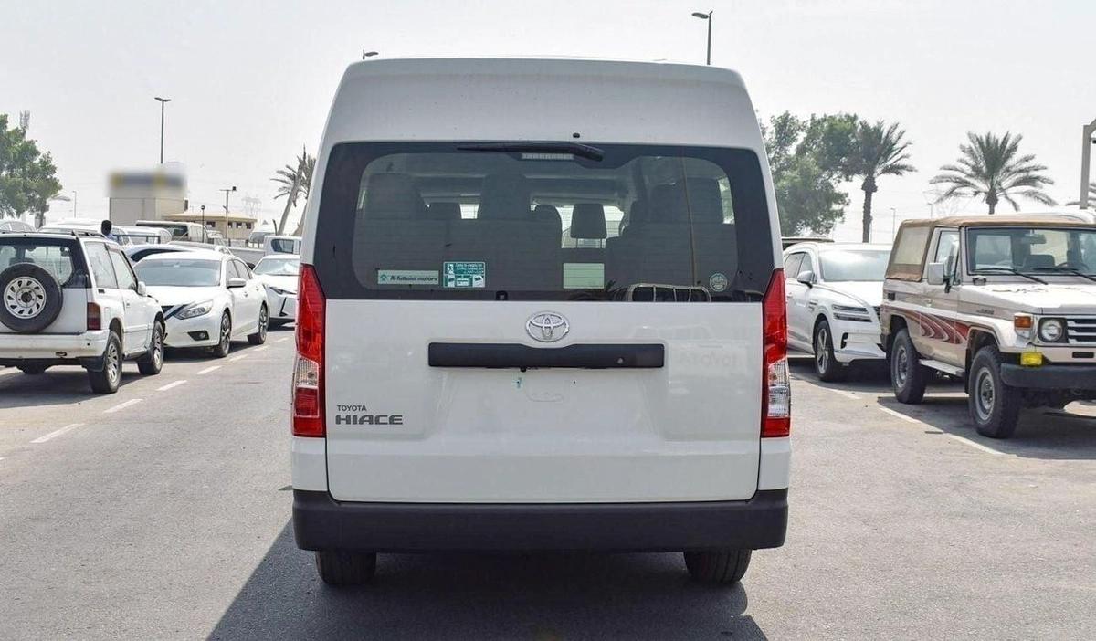 Toyota Hiace Toyota Haice 3.5 passenger 13 seater Model 2025-13-13