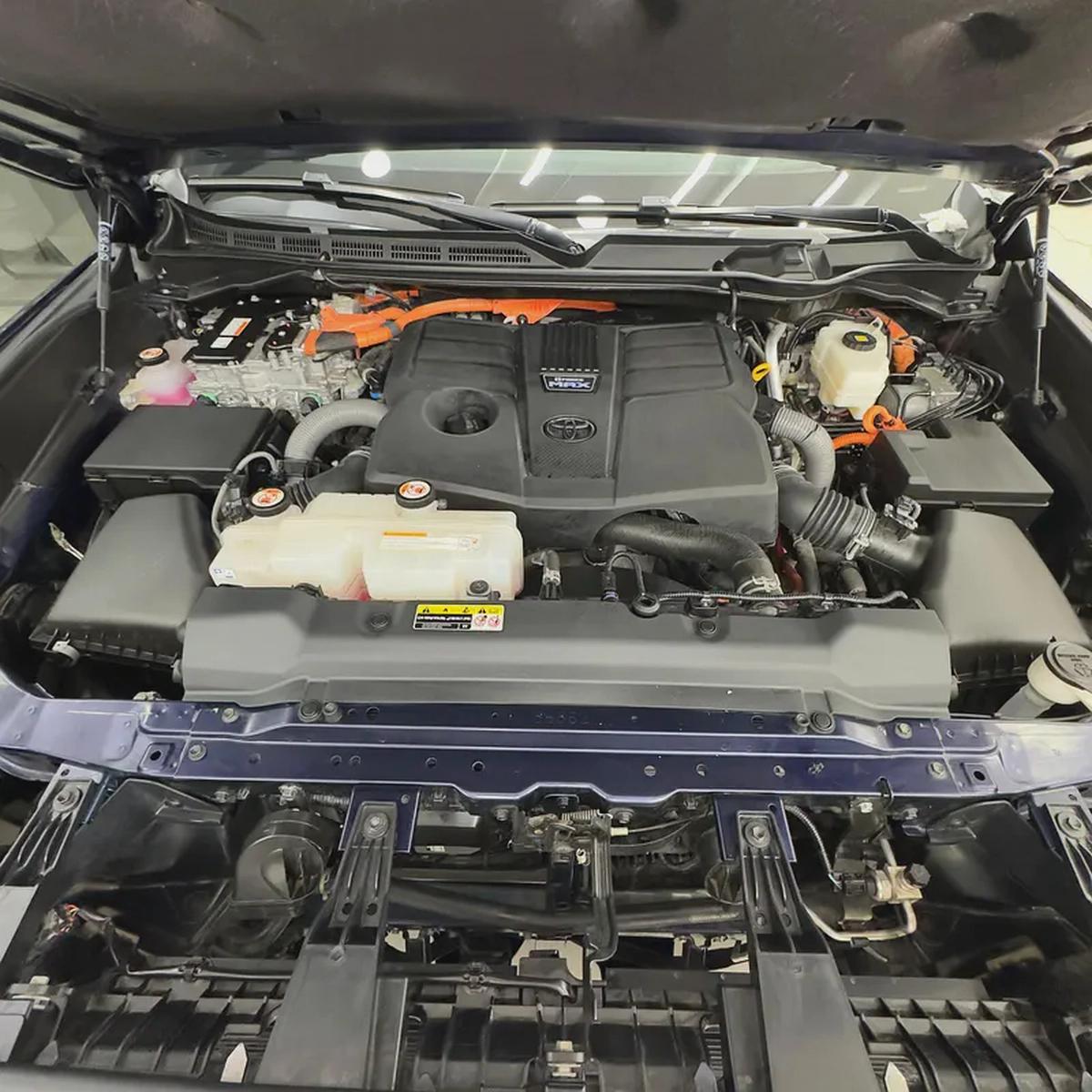 2024 TOYOTA SEQUOIA CAPSTONE HYBRID-16-16