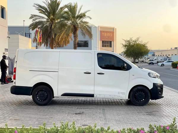 Peugeot Partner Van Long Body 2018 - GCC Specs - Reliable and Practical