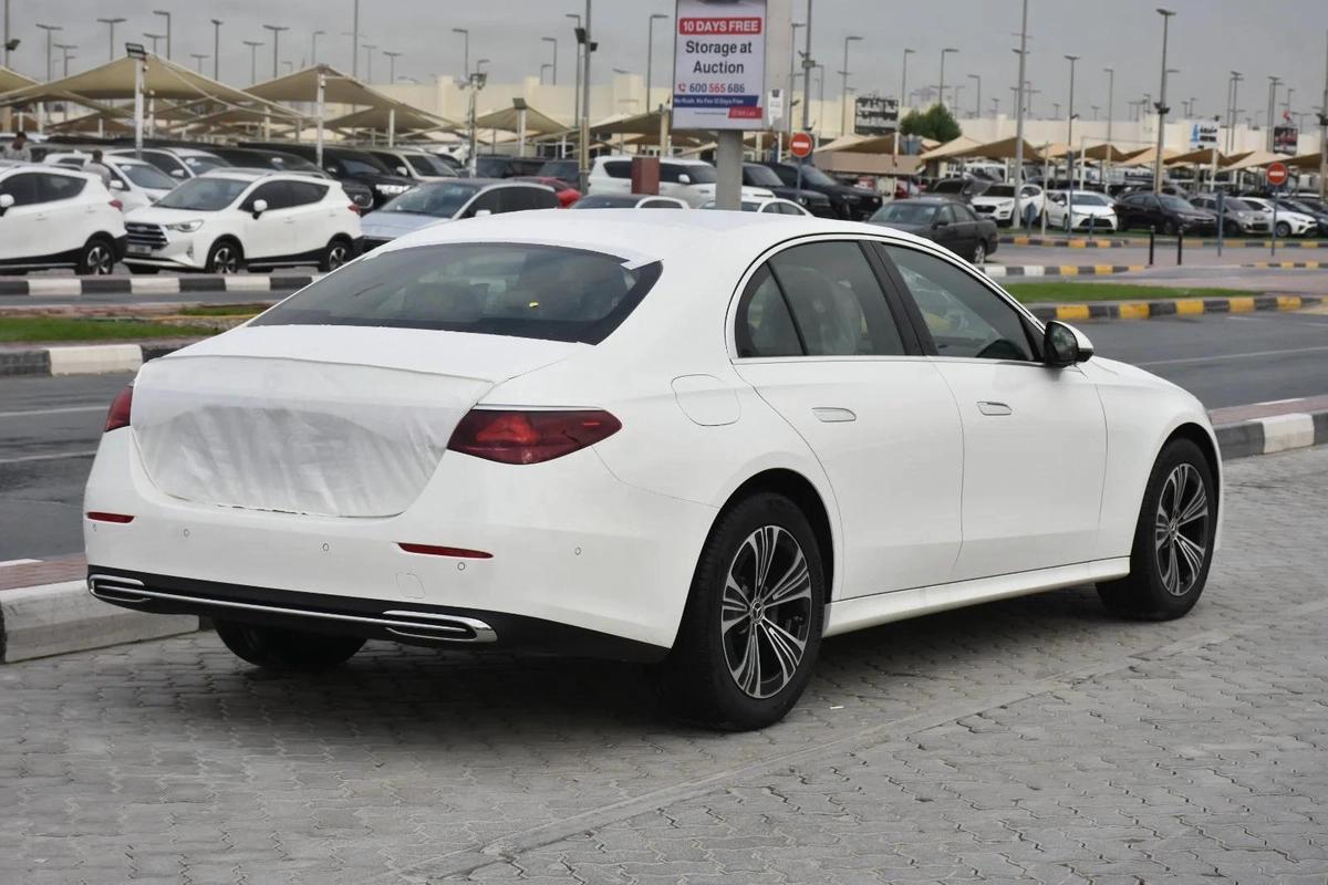 MERCEDES BENZ E200 2026 | WHITE-5-5