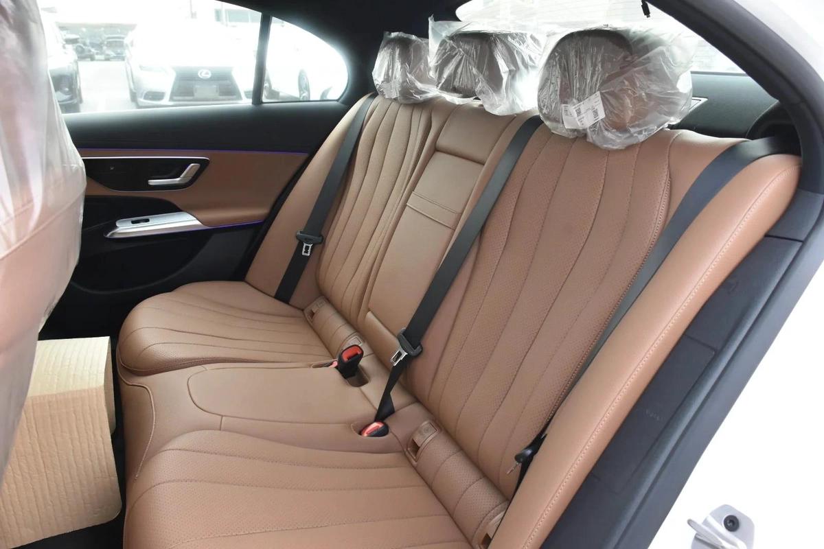 MERCEDES BENZ E200 2026 | WHITE-4-4