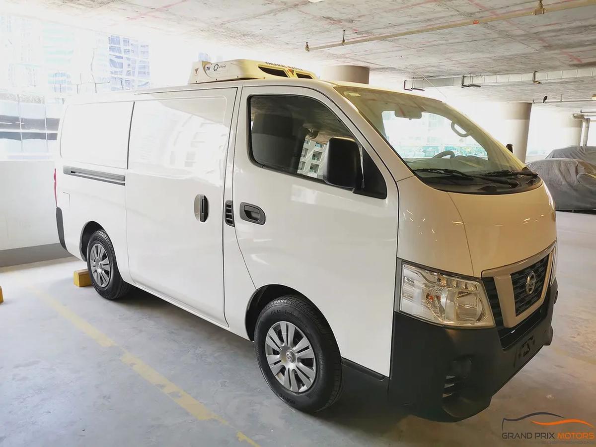 Nissan Urvan NV350 3Seater V4 2.5 Chiller Van 2022 Model GCC Specs In Perfect Condition-2-2