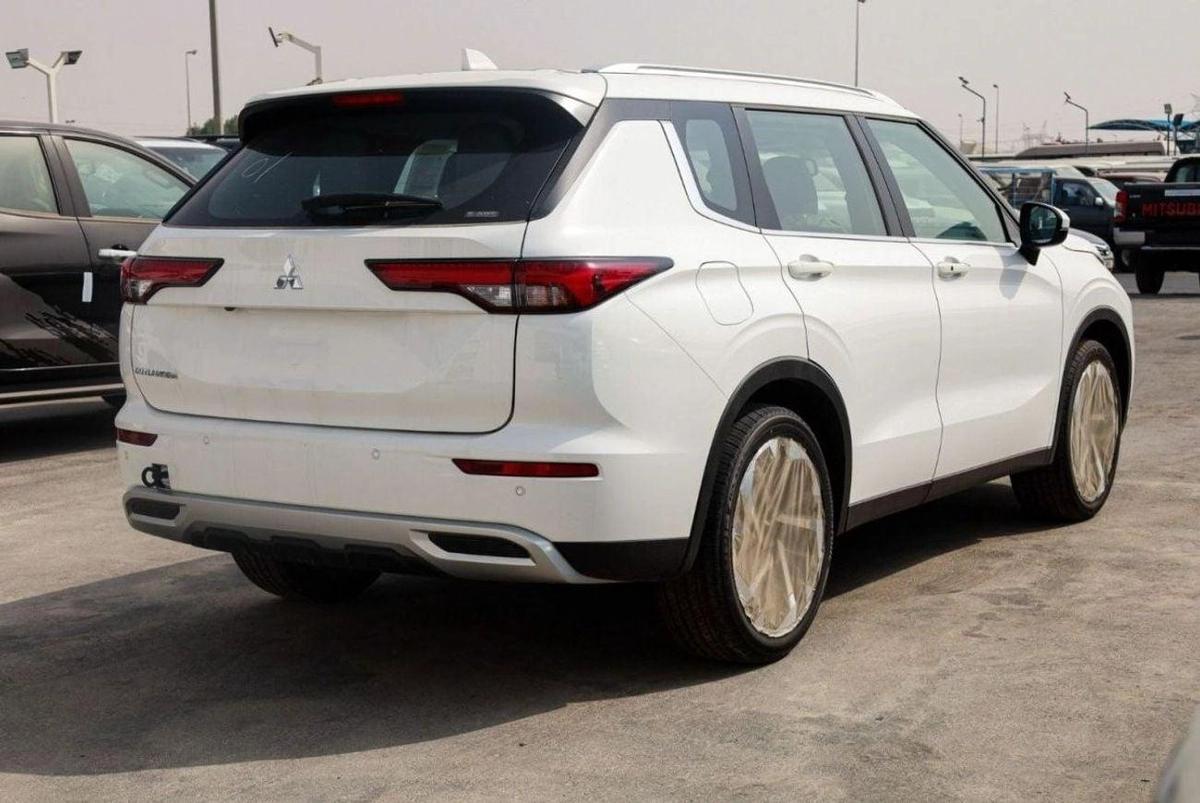 Mitsubishi Outlander OUTLANDER 2.5L 4WD WHITE-3-3