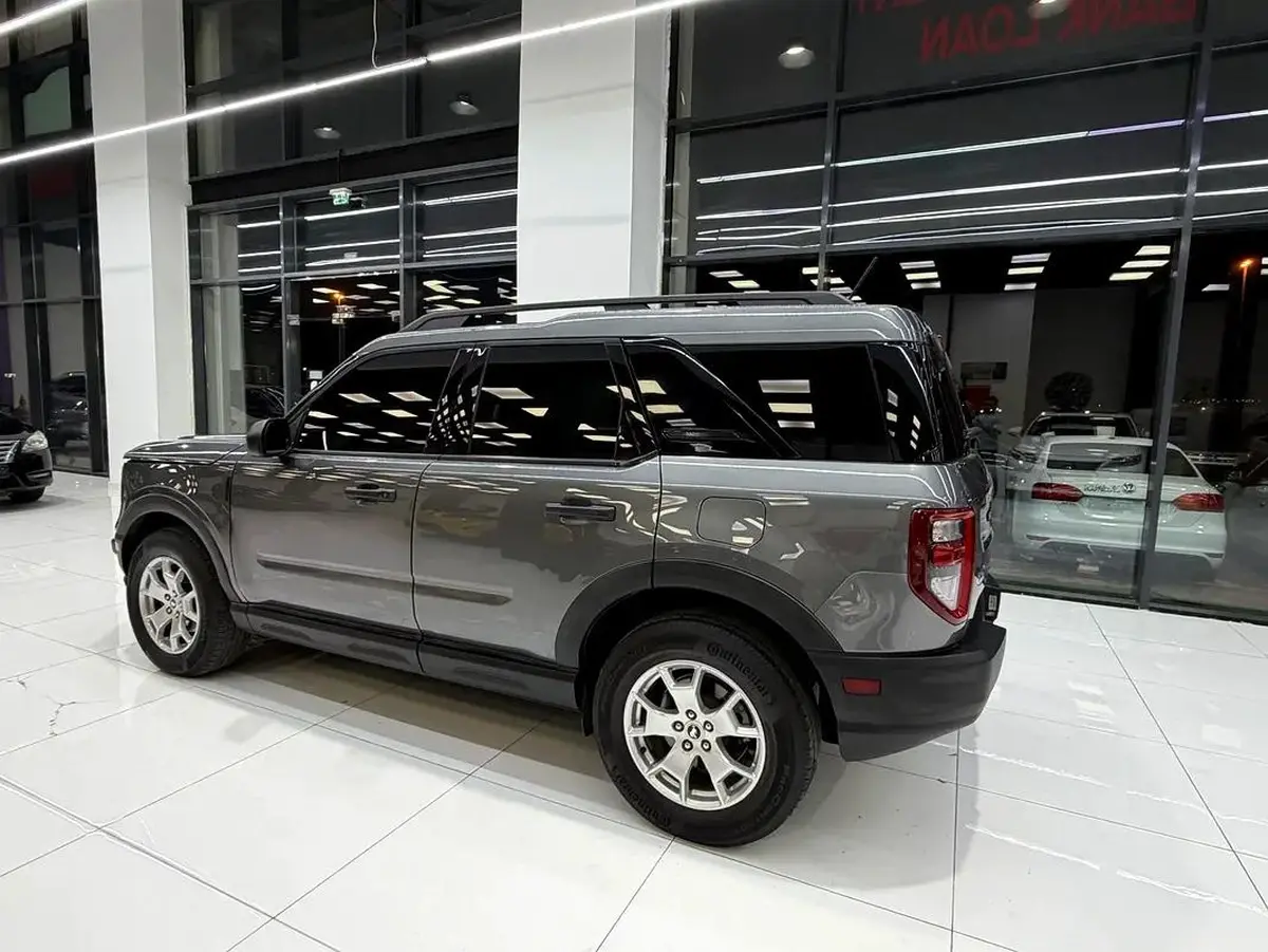 Ford Bronco Sports-4-4