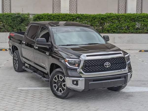 2019 Toyota Tundra Crewmax Limited -V8 5.7L - American Specs - GCC Ready