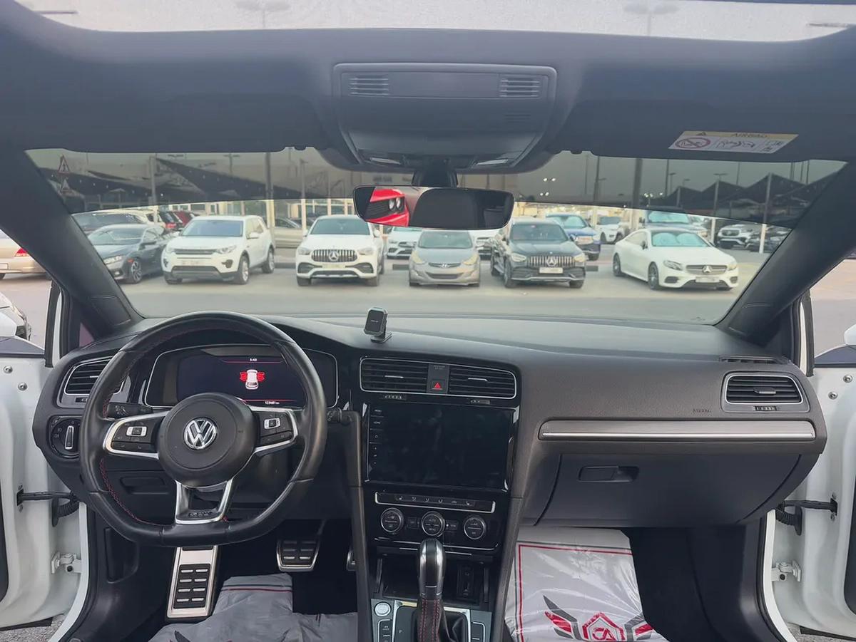 جولف GTI موديل 2018 خليجى بانوراما فل اوبشن صبغ الوكاله بحاله ممتازه-11-11
