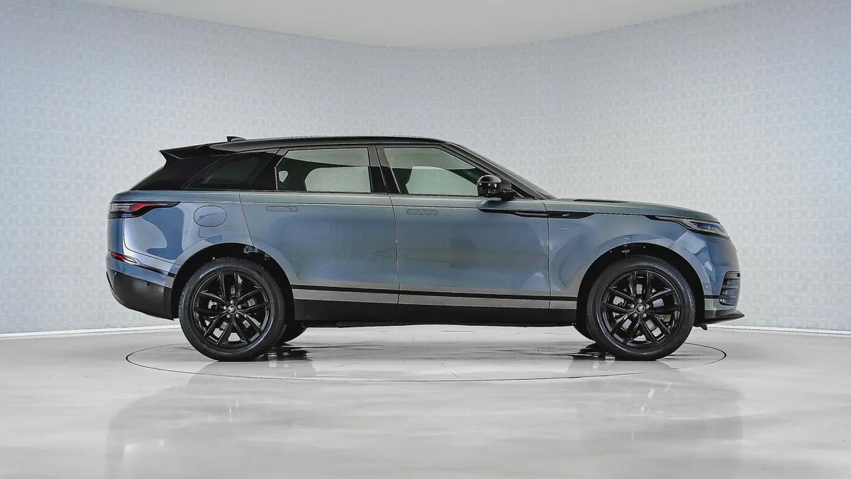 Special Offer | AED 4,002 PM | Warranty until Feb 2029 | Velar P250 SE Dynamic-3-3