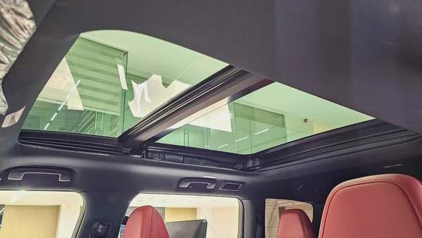 NISSAN - PATROL - LE PLATINUM CITY - 2025 - GCC - V6 TT - 7,200KM - UNDER WARRANTY FROM AGENCY