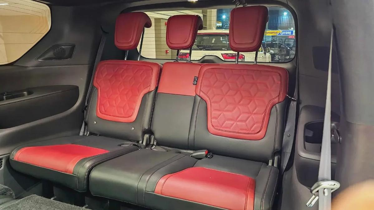 NISSAN - PATROL - LE PLATINUM CITY - 2025 - GCC - V6 TT - 7,200KM - UNDER WARRANTY FROM AGENCY-11-11