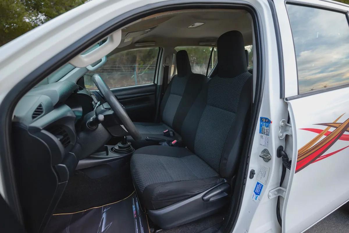 Hilux | Double Cabin 4x4 | Diesel | GCC Specs | Ref#T52072-9-9