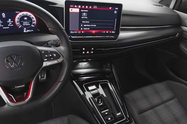 2025 Volkswagen Golf GTI - GCC Specs