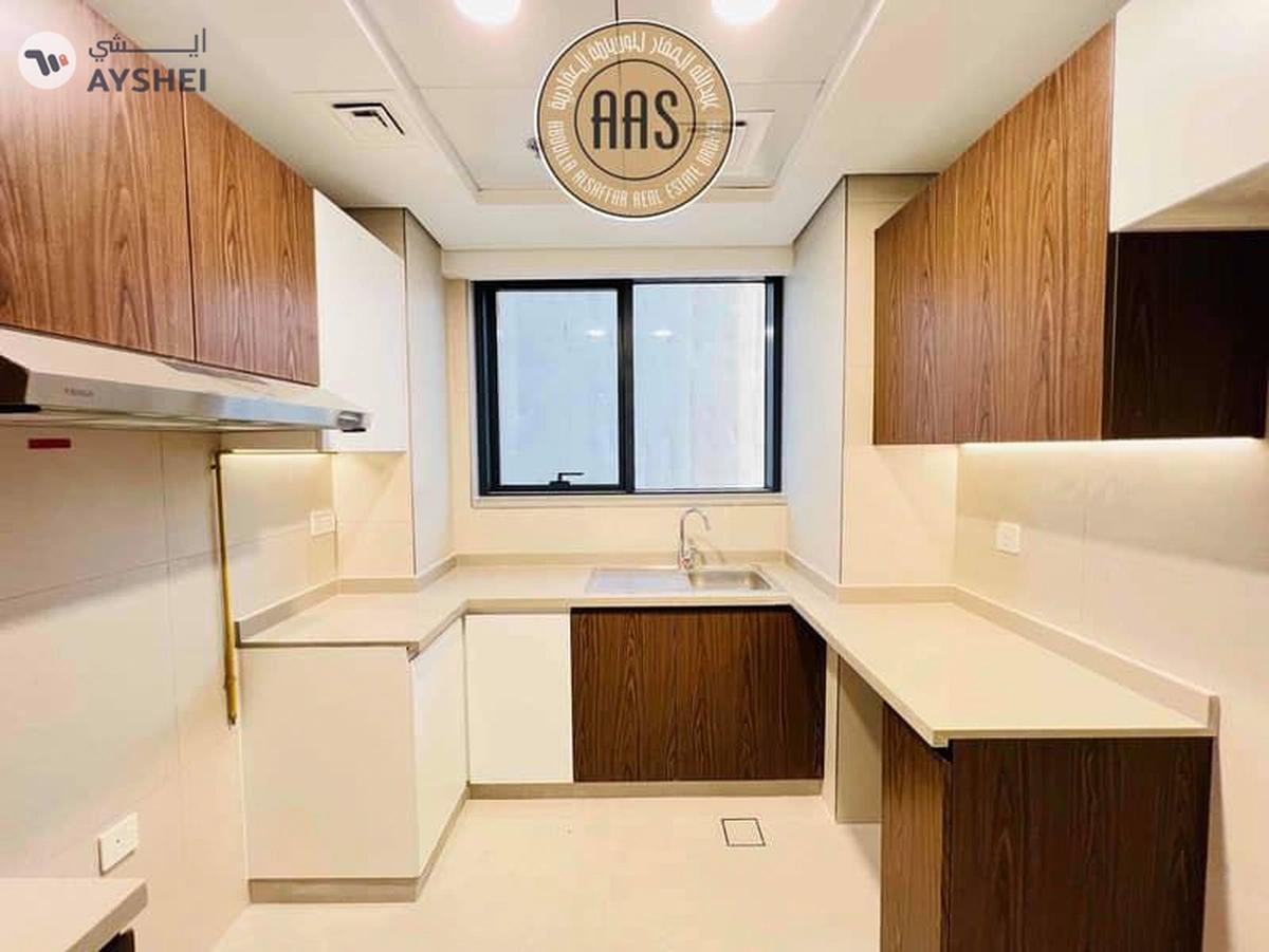 Prime Location || Luxurious 2 Bedroom Hall || Balcony || In 120K Only-9-9