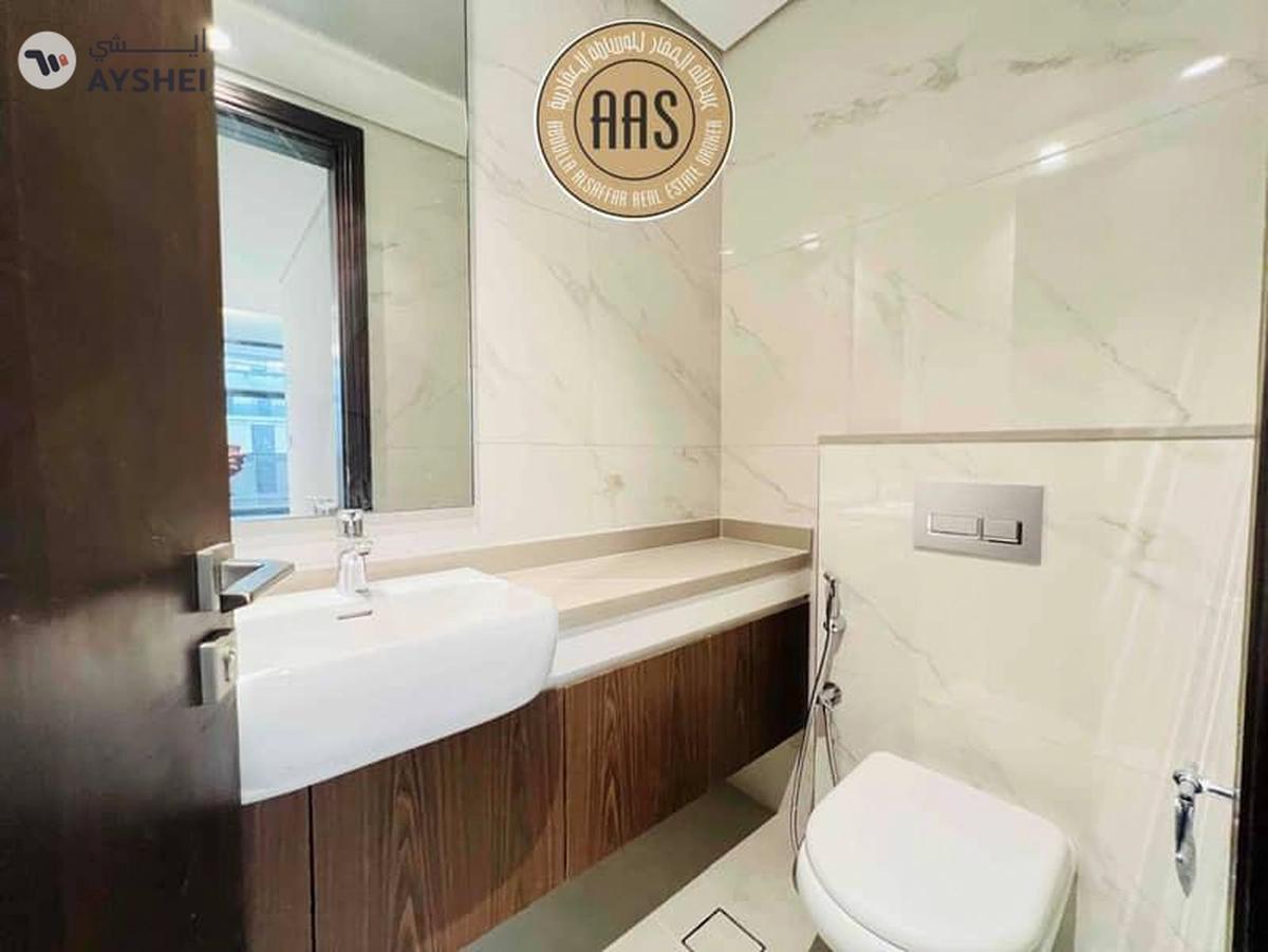 Prime Location || Luxurious 2 Bedroom Hall || Balcony || In 120K Only-10-10