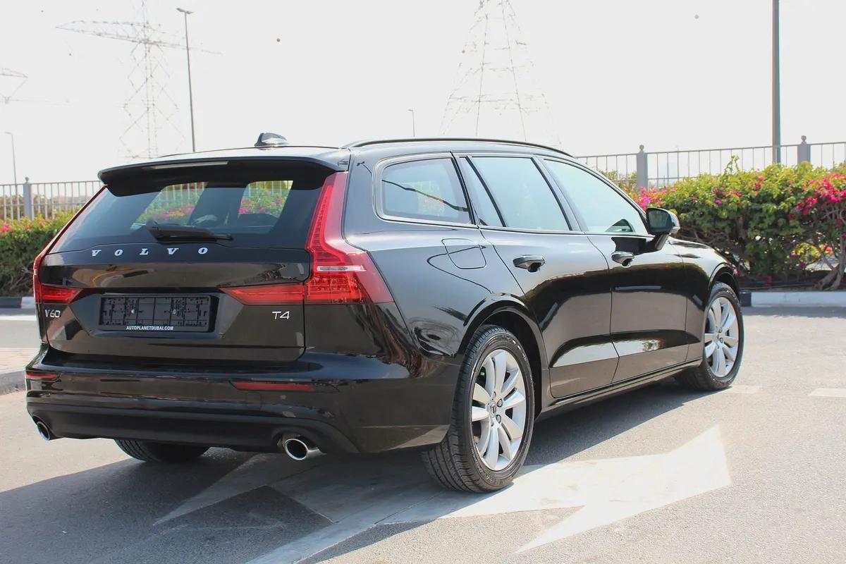 Volvo V60 (wagon) 2021 GCC! Full-service history! Perfect condition!-4-4