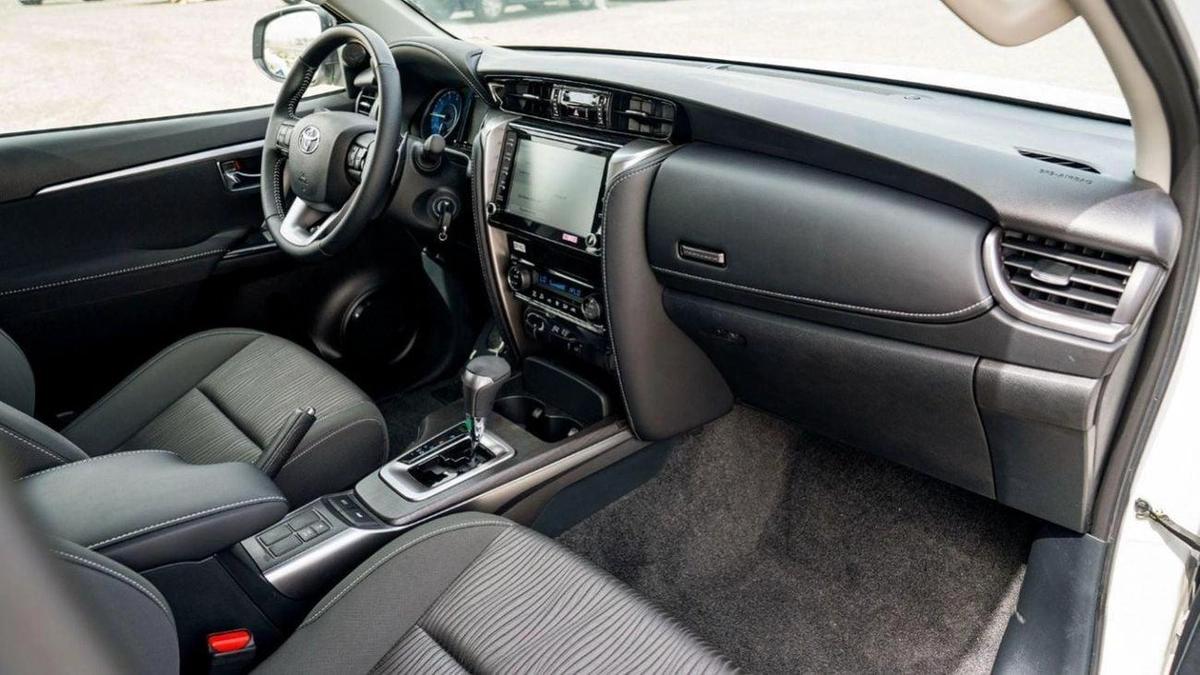 Toyota Fortuner Toyota Fortuner 2.4L Diesel 2024-9-9