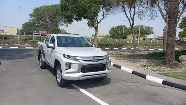 MITSUBISHI L200 2020