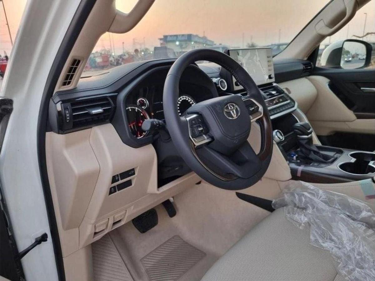 Toyota Land Cruiser LAND CRUISER GXR-8-8