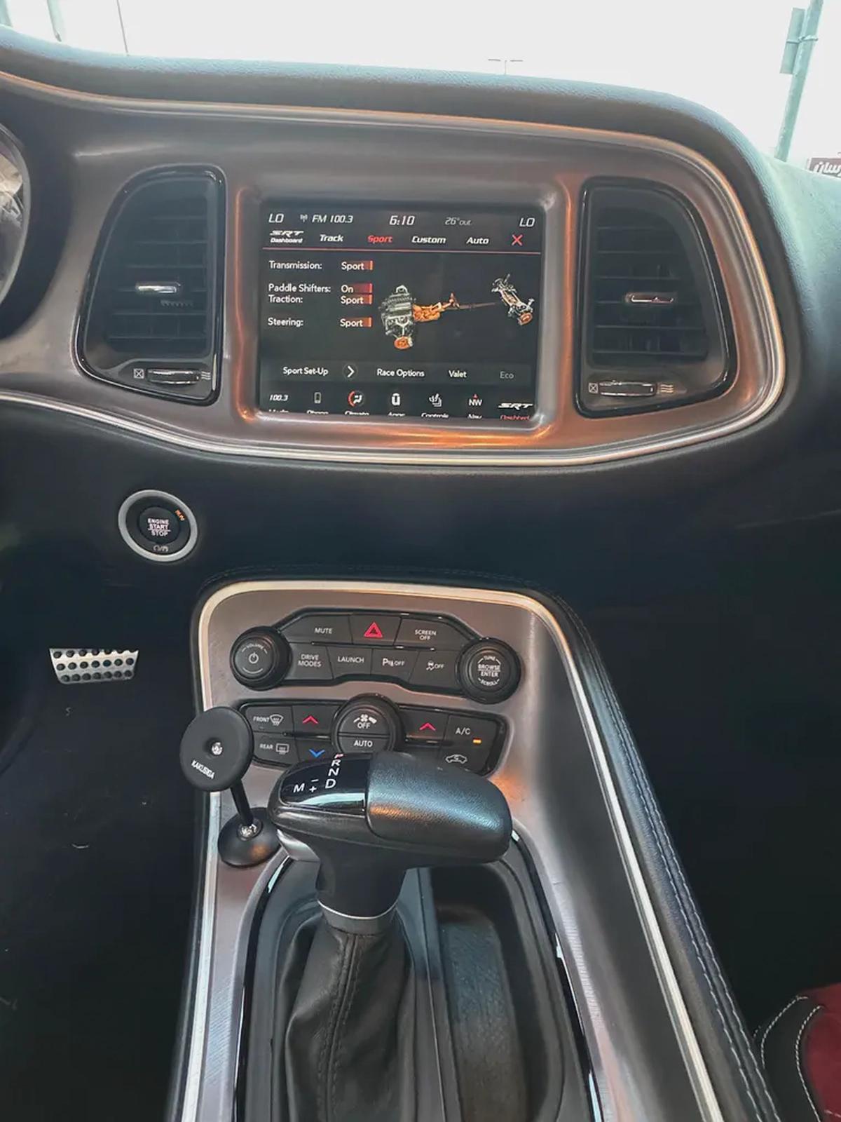 Dodge Challenger Scat Pack 2022 shaker 6.4L-10-10