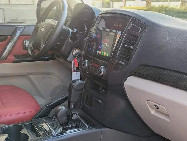 MITSUBISHI PAJERO 2015 GCC GLS MID OPTION IN EXCELLENT CONDITION