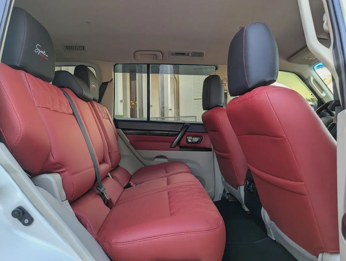 MITSUBISHI PAJERO 2015 GCC GLS MID OPTION IN EXCELLENT CONDITION-6-6