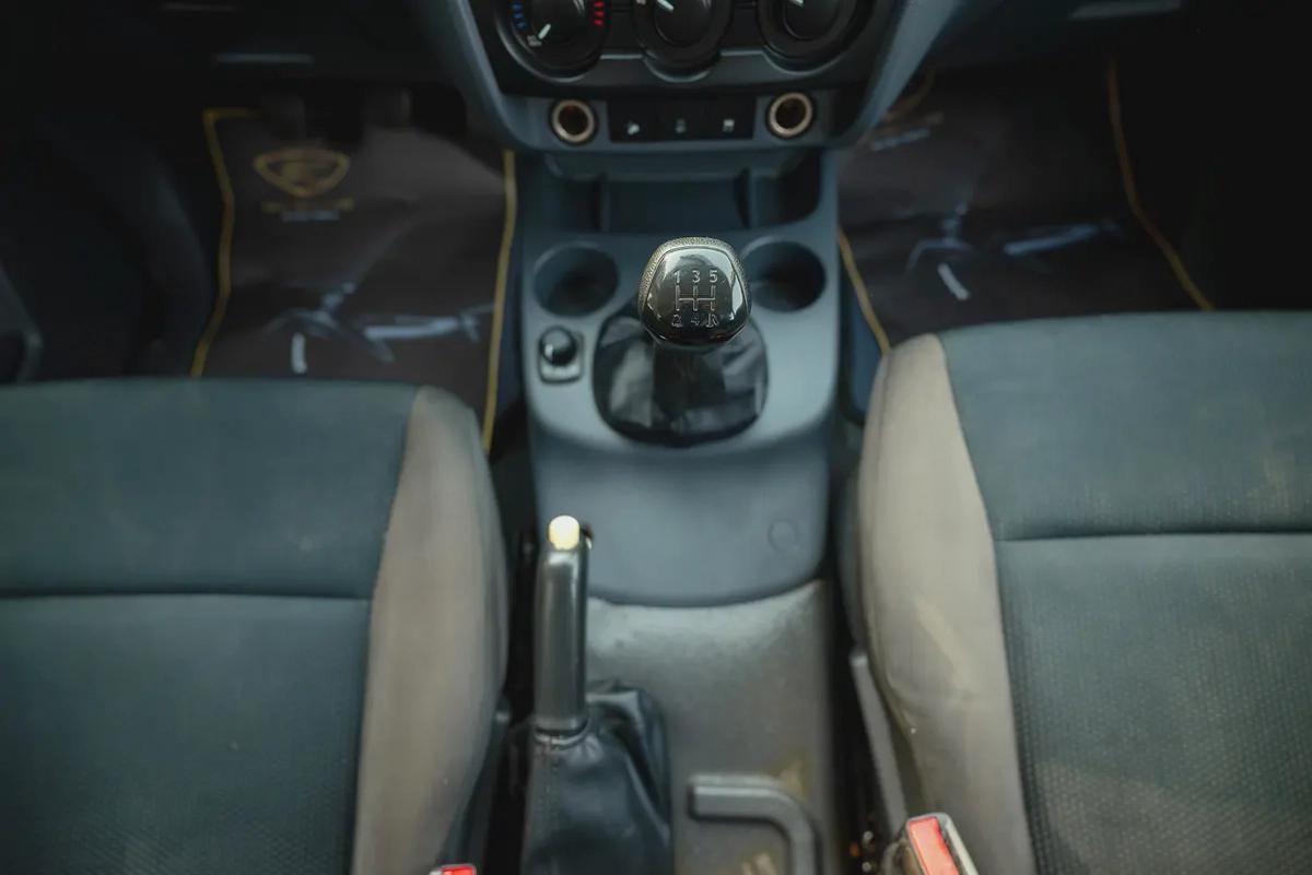 Mazda BT-50 | Double Cabin 4X4 | Manual | GCC Specs | Ref#M73264-15-15
