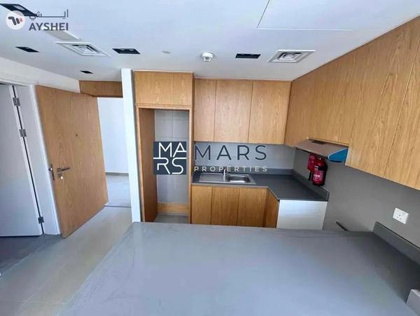 Luxurious brand new 1 BHK with all facilities available in Al mamsha