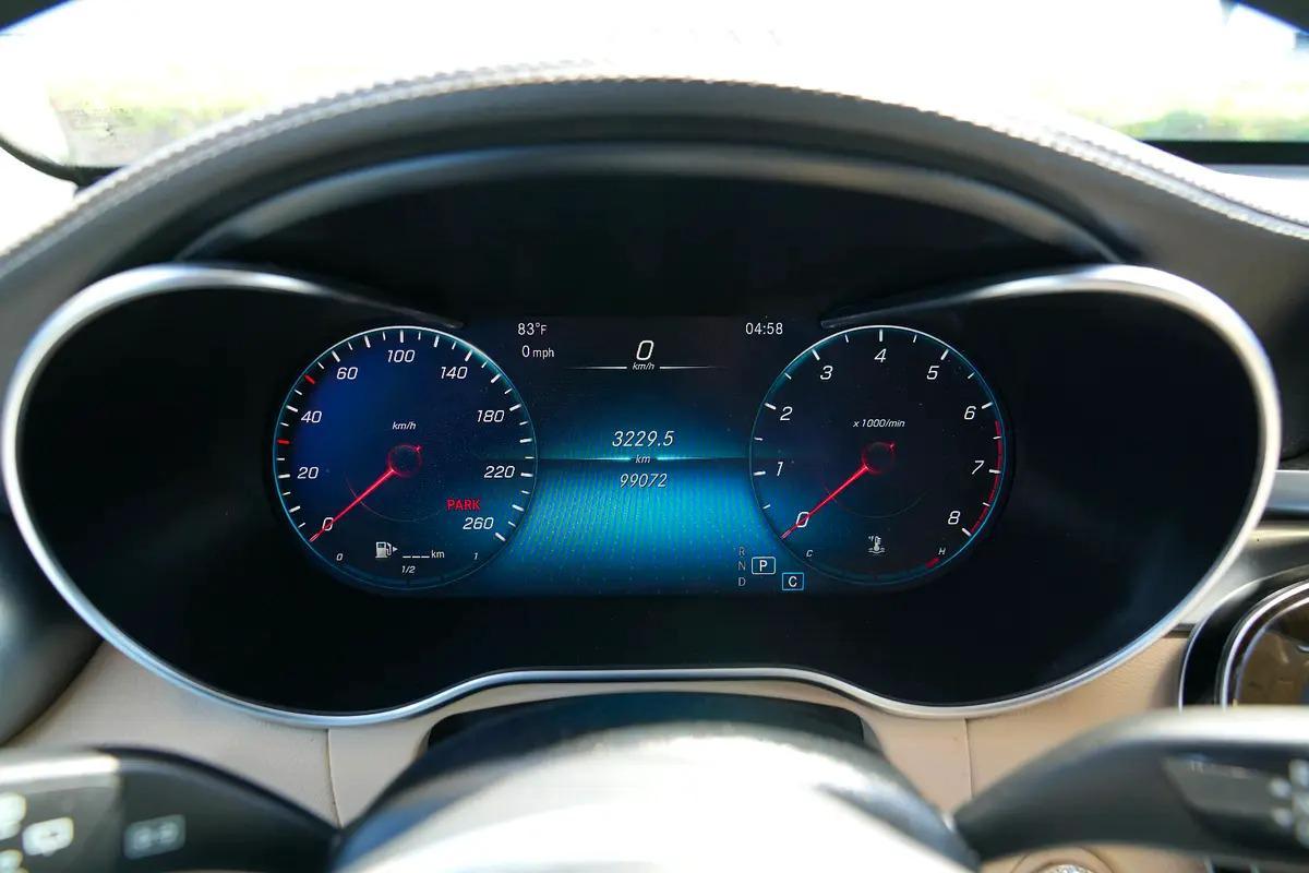 Mercedes-Benz GLC 300 4MATIC 2020 - American Specs-5-5