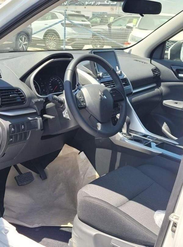 Mitsubishi Eclipse ECLIPSE CROSS 1.5L