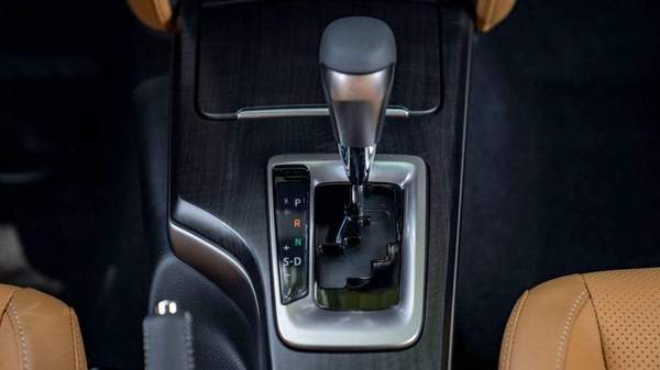 Toyota Fortuner TOYOTA FORTUNER SR5 4.0L PETROL V6 2024