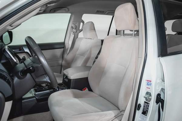 1 YR WARRANTY | GCC | 4.0L | AED 2333 PM