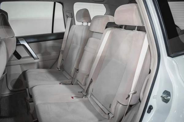 1 YR WARRANTY | GCC | 4.0L | AED 2333 PM