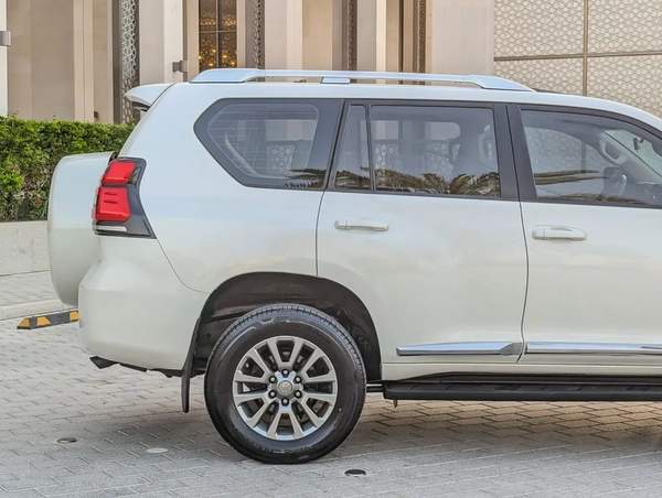 TOYOTA PRADO 2018 GXR TOP FULL OPTION V6 4.0L GCC IN EXCELLENT CONDITION