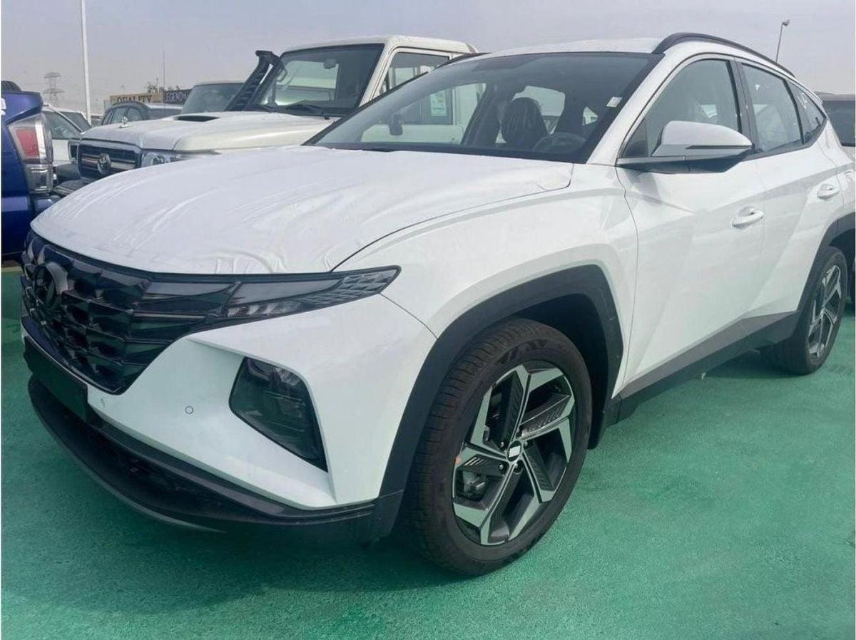Hyundai Tucson 2.0 WITH BUSH STRAT .19 ALLOW WHEELS .SCREEN. CAMERA. DIGITAL KM .ELECTRIC BAG-1-1