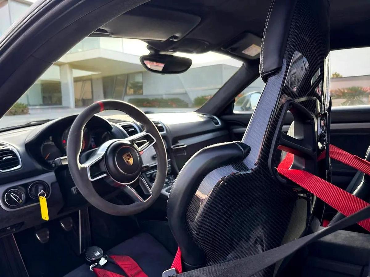 PORSCHE CAYMAN GT4 | 3.8L F6 RWD | 2016 | GCC SPECS-5-5