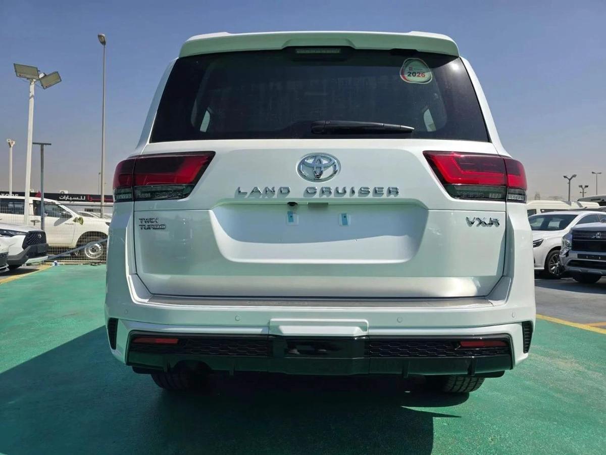Toyota Land Cruiser 2026 Toyota Land Cruiser LC300 VXR 3.5L – White-5-5