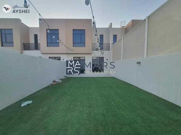 Luxury Townhouse / With Big Garden