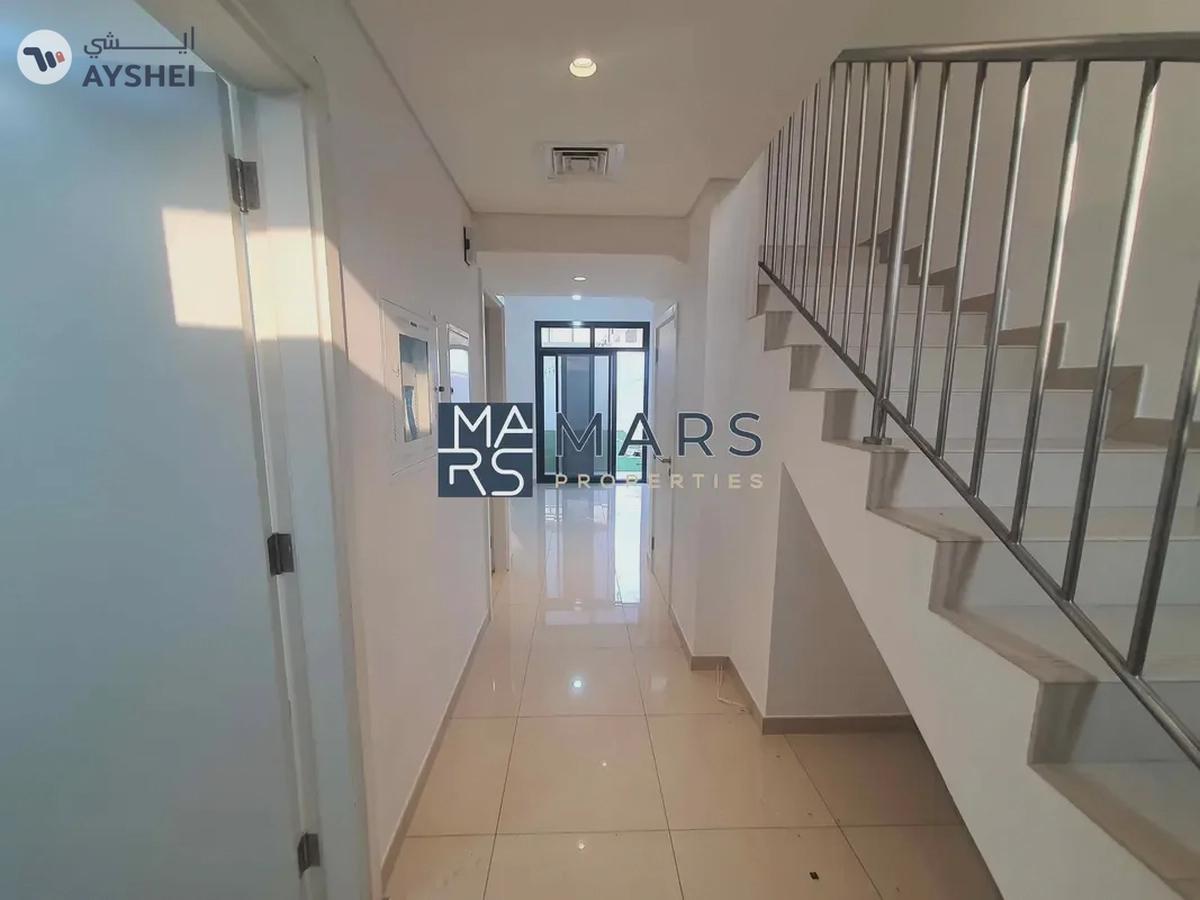 Luxury Townhouse / With Big Garden-15-15