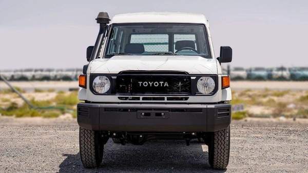 Toyota Land Cruiser 70 Lc 78 hard top 3 door AT 2.8L