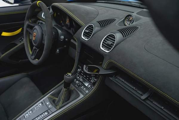 2025 PORSCHE 718 SPYDER RS