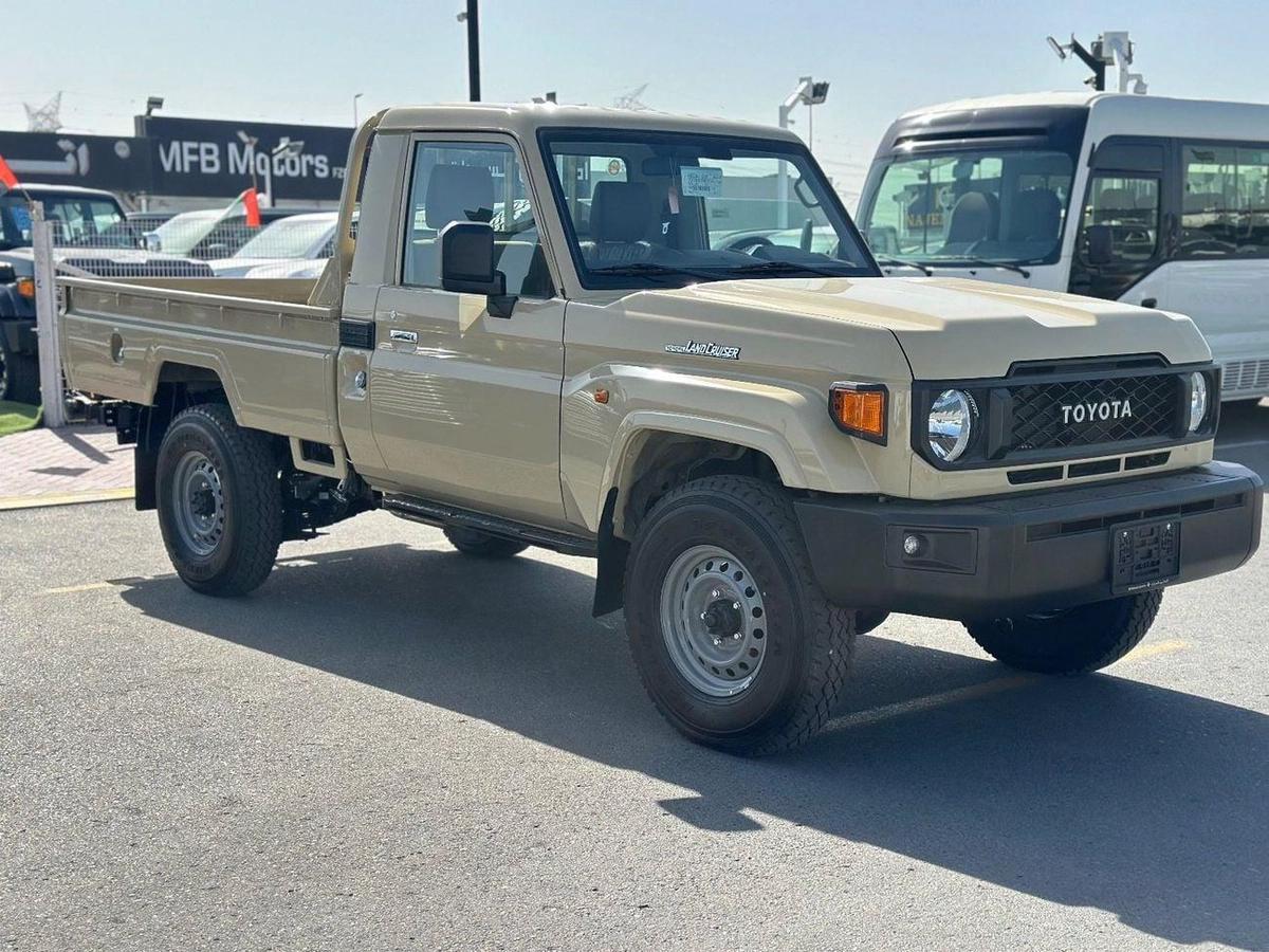 Toyota Land Cruiser Pick Up Std 4.0L Single Cab Utility 4WD-1-1