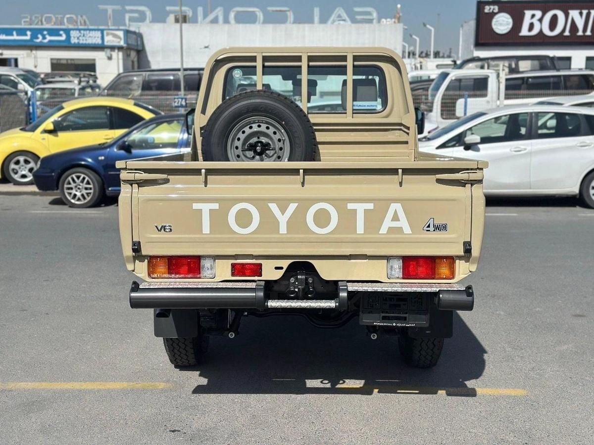 Toyota Land Cruiser Pick Up Std 4.0L Single Cab Utility 4WD-11-11