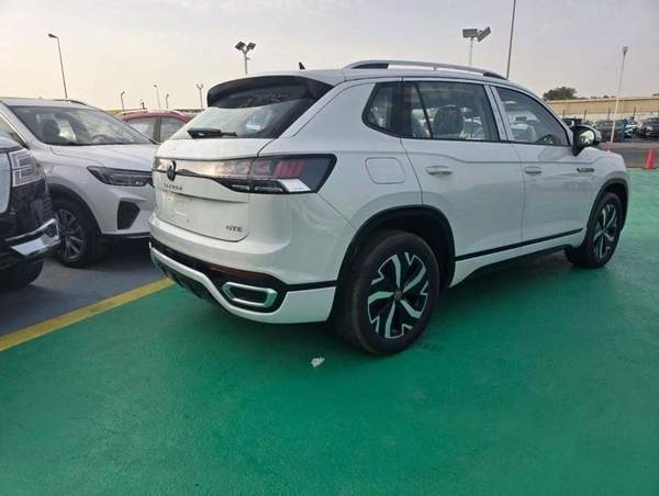 Volkswagen Tayron 1.4L HYBRID GTE FULL OPTIONS 2024