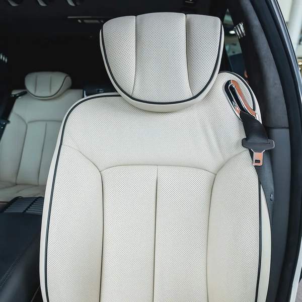 Maybach 57 S - 2009 - GCC Specs - 11,000KM-IMMCULATE CONDITION