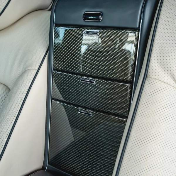 Maybach 57 S - 2009 - GCC Specs - 11,000KM-IMMCULATE CONDITION