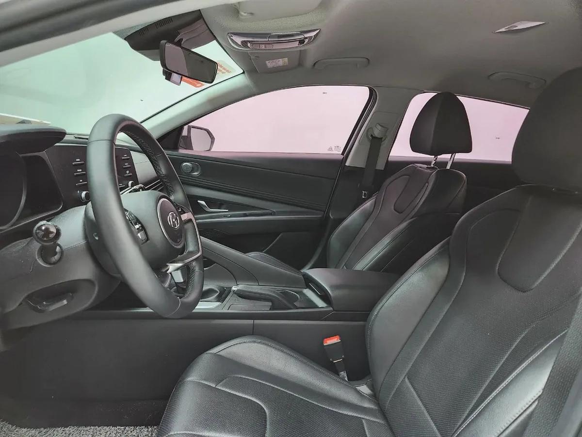 Hyundai Avante 2021 - Korean Specs - GCC Resale-16-16