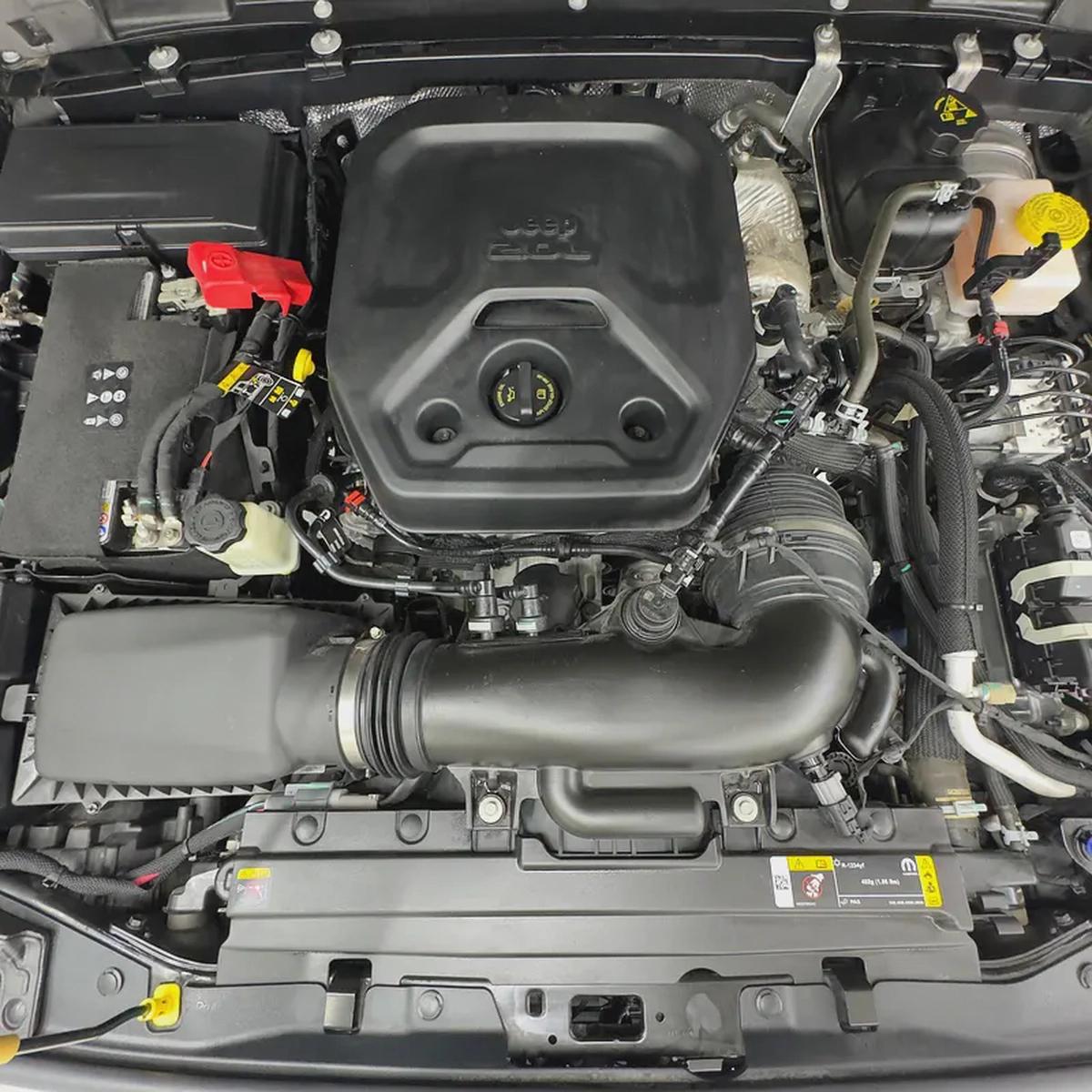 2024 Jeep Wrangler Sahara-11-11